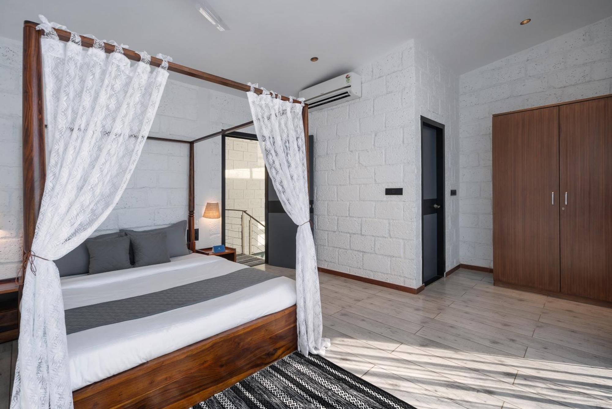 Saffronstays Calvin - 3 Bedroom Pool Villa In Лонавала Екстериор снимка
