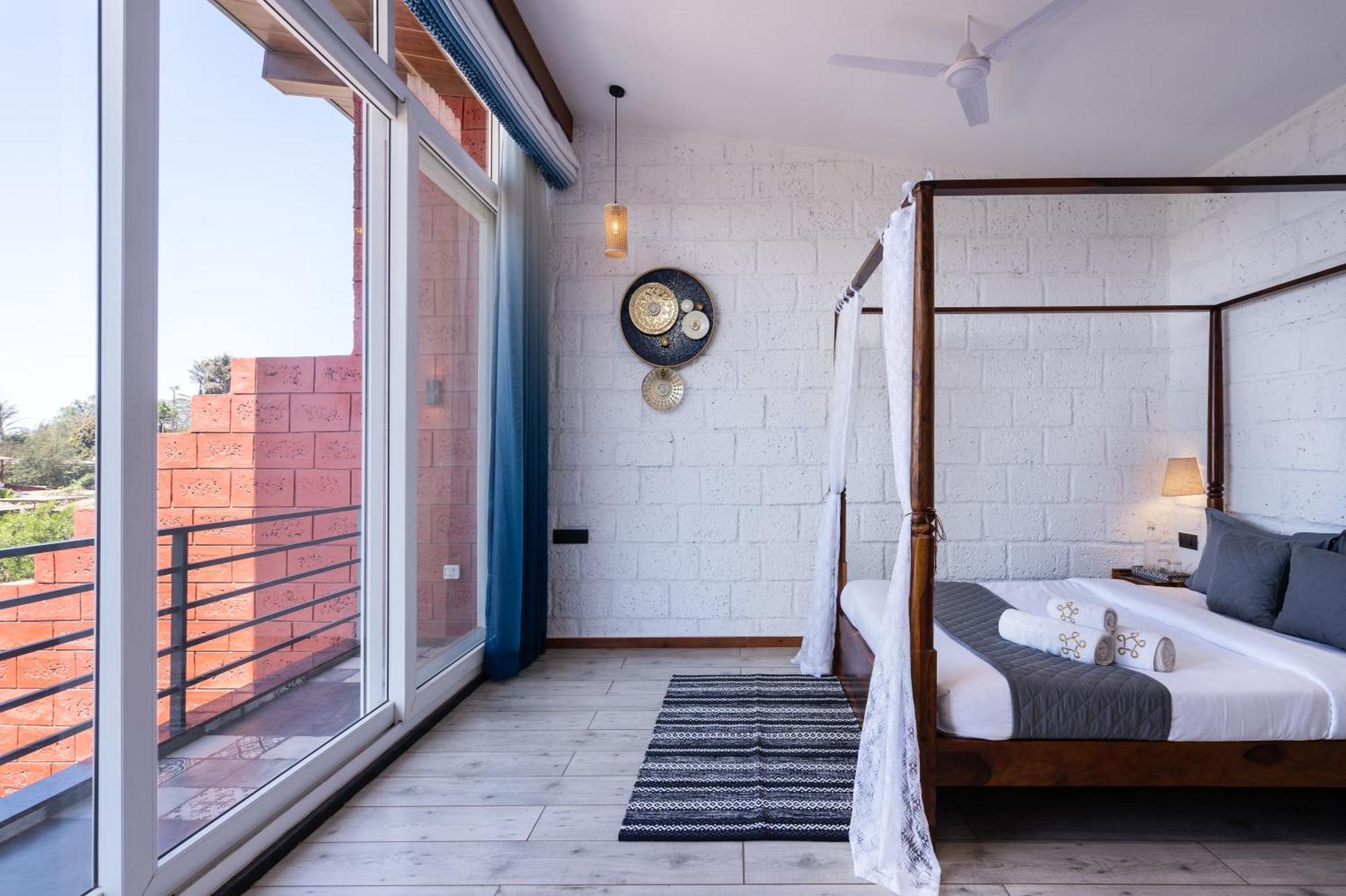 Saffronstays Calvin - 3 Bedroom Pool Villa In Лонавала Екстериор снимка